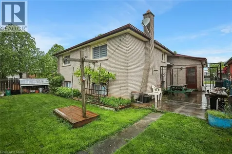 7812 Badger Road Niagara Falls ON L2H 2J5