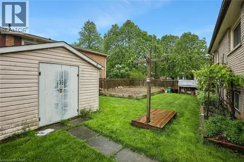 7812 Badger Road Niagara Falls ON L2H 2J5