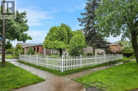 7812 Badger Road Niagara Falls ON L2H 2J5