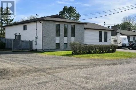 851 & 853 Newport Avenue Thunder Bay ON P7A 6K1
