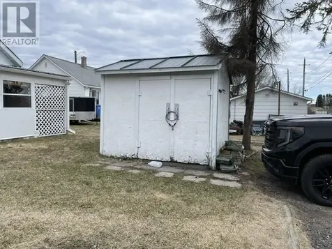 25 Casimir Avenue Dryden ON P8N 2G8