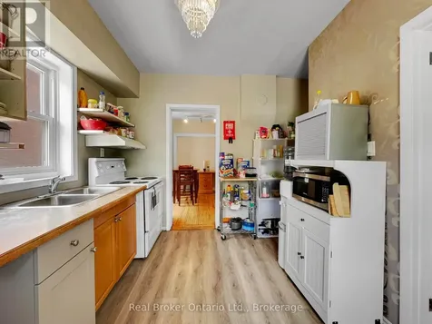 273-275 Brant Avenue Brantford ON N3T 3J6