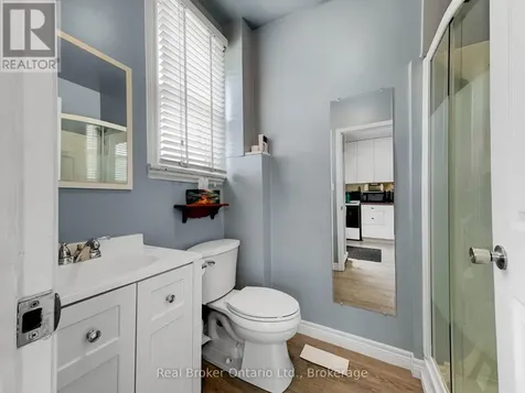 273-275 Brant Avenue Brantford ON N3T 3J6