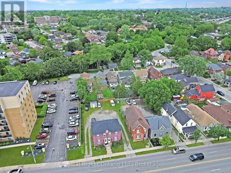 273-275 Brant Avenue Brantford ON N3T 3J6