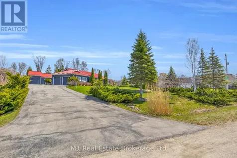 2 Joanne Crescent Minto ON N0G 2L0