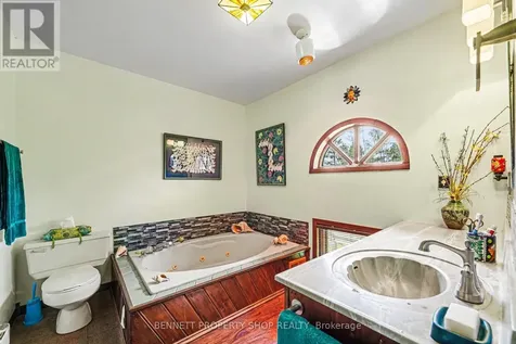 5696 Rideau Valley Drive Ottawa ON K4M 1J8