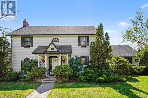 5696 Rideau Valley Drive Ottawa ON K4M 1J8