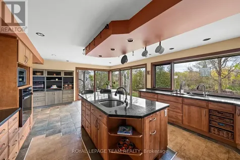 5657 Manotick Main Street Ottawa ON K4M 0T6