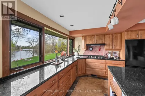 5657 Manotick Main Street Ottawa ON K4M 0T6