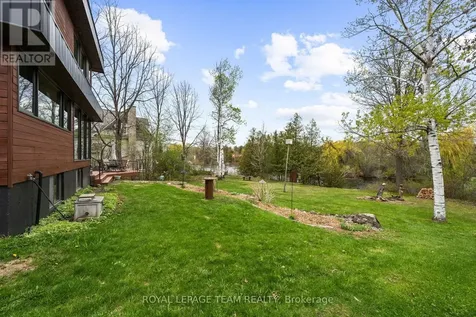 5657 Manotick Main Street Ottawa ON K4M 0T6