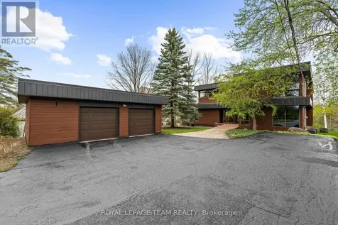 5657 Manotick Main Street Ottawa ON K4M 0T6