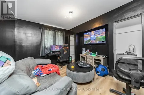 20 Norway Spruce Street Ottawa ON K2S 1P3