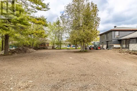 20 Norway Spruce Street Ottawa ON K2S 1P3