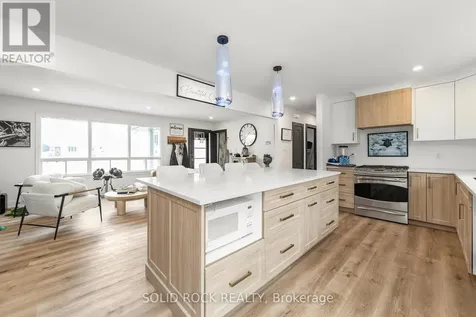 20 Norway Spruce Street Ottawa ON K2S 1P3
