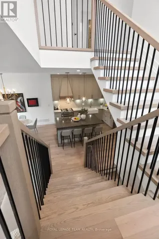 278 Avondale Avenue Ottawa ON K1Z 7G8
