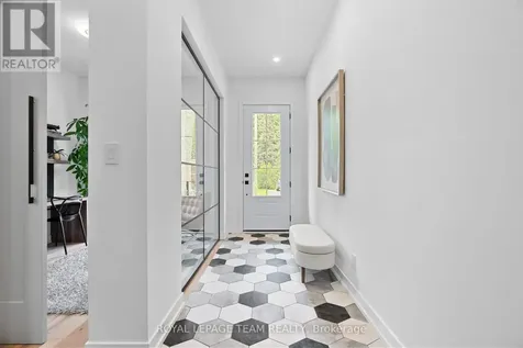 278 Avondale Avenue Ottawa ON K1Z 7G8