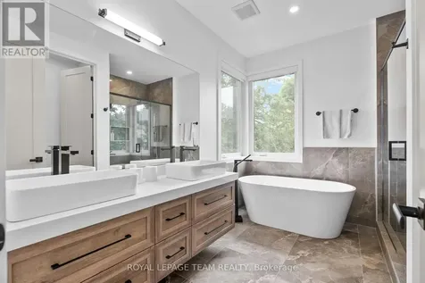 278 Avondale Avenue Ottawa ON K1Z 7G8