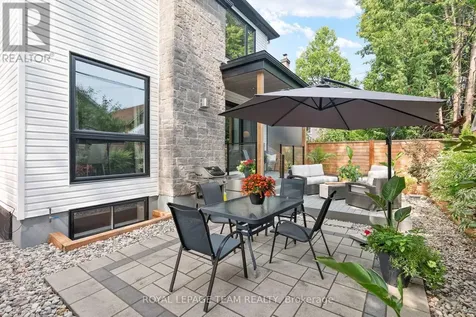 278 Avondale Avenue Ottawa ON K1Z 7G8