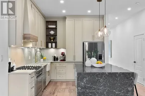 278 Avondale Avenue Ottawa ON K1Z 7G8