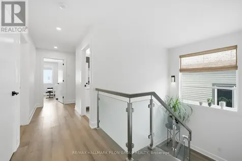 559 Mutual Street Ottawa ON K1K 1C5