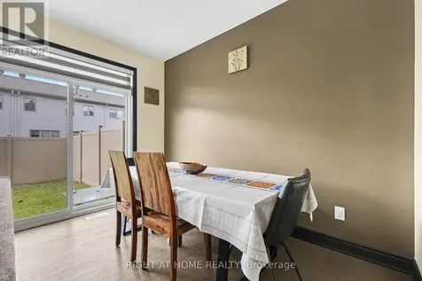 608 Fenwick Way Ottawa ON K2J 7E5