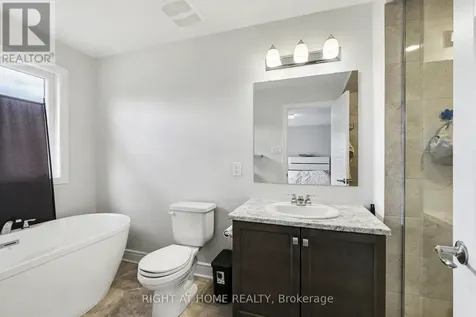 608 Fenwick Way Ottawa ON K2J 7E5