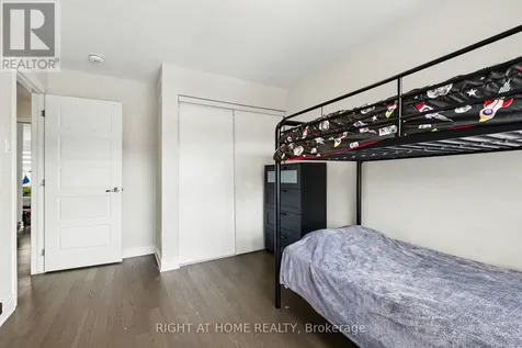 608 Fenwick Way Ottawa ON K2J 7E5