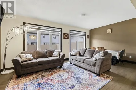 608 Fenwick Way Ottawa ON K2J 7E5
