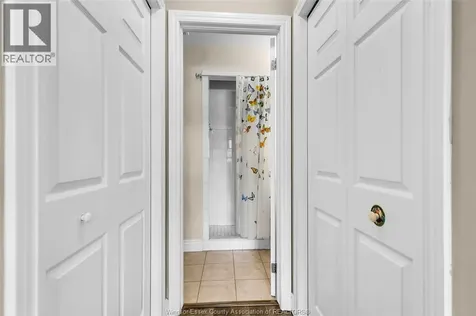 992 Whistler Court Windsor ON N8P 1L2