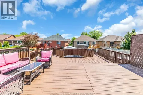 992 Whistler Court Windsor ON N8P 1L2