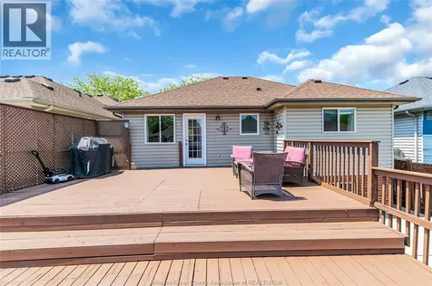 992 Whistler Court Windsor ON N8P 1L2