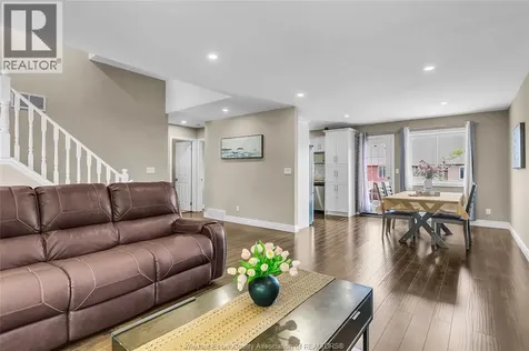 992 Whistler Court Windsor ON N8P 1L2