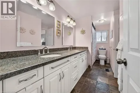 23 Juliebeth Drive Hamilton ON L9B 2N6