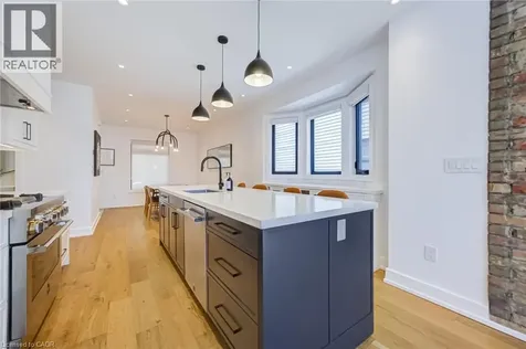 103 Harcourt Avenue Toronto ON M4J 1J3