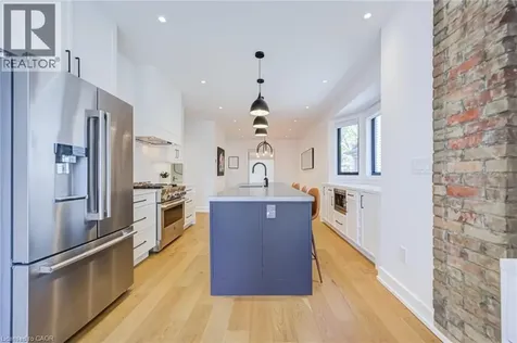 103 Harcourt Avenue Toronto ON M4J 1J3