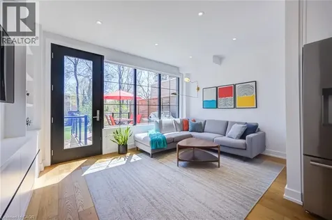 103 Harcourt Avenue Toronto ON M4J 1J3