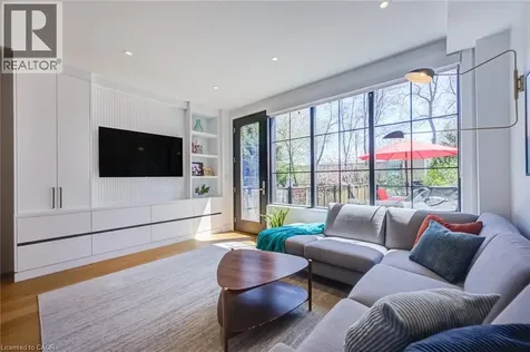 103 Harcourt Avenue Toronto ON M4J 1J3