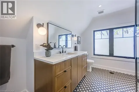 103 Harcourt Avenue Toronto ON M4J 1J3