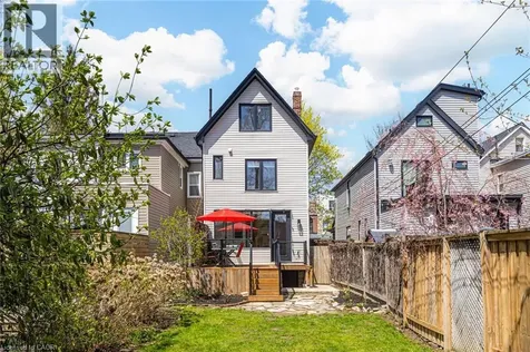 103 Harcourt Avenue Toronto ON M4J 1J3