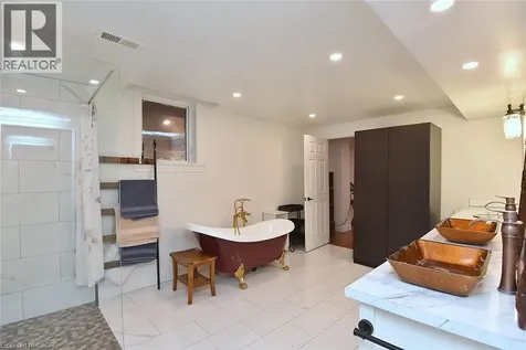 126 Bastille Street Hamilton ON L9B 2G9