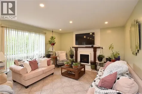 126 Bastille Street Hamilton ON L9B 2G9