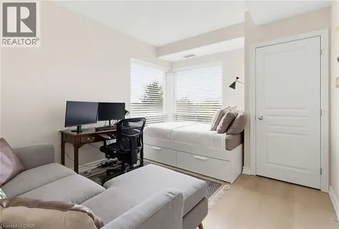5070 Fairview Street Burlington ON L7L 0B8
