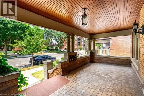 137 Sherman Avenue South Hamilton ON L8M 2R1