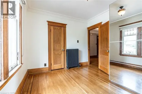 137 Sherman Avenue South Hamilton ON L8M 2R1