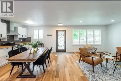 10 Sandlyn Court Hamilton ON L8H 2R5