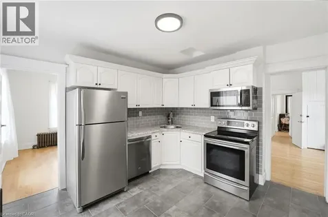 15 Avenue Place Welland ON L3B 4B2