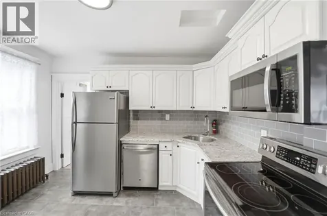 15 Avenue Place Welland ON L3B 4B2