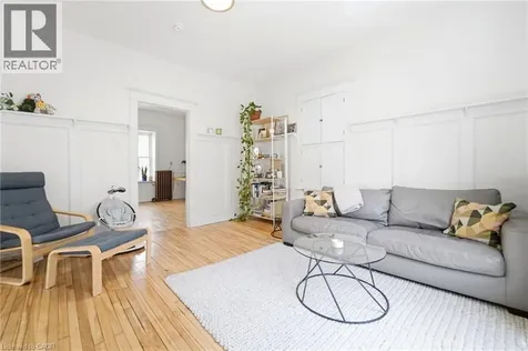 15 Avenue Place Welland ON L3B 4B2