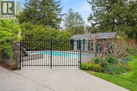 35 Golfdale Road Brantford ON N3T 5H6