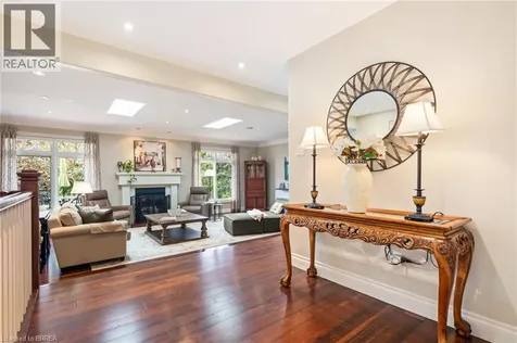 10 Gaywood Gardens Brantford ON N3T 5J8
